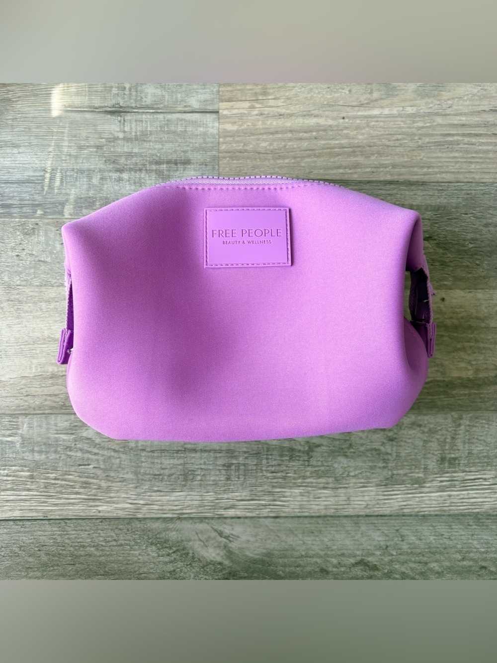 NEW Free People Beauty & Wellness Purple Neoprene Makeup Bag - Picture 3 of 11
